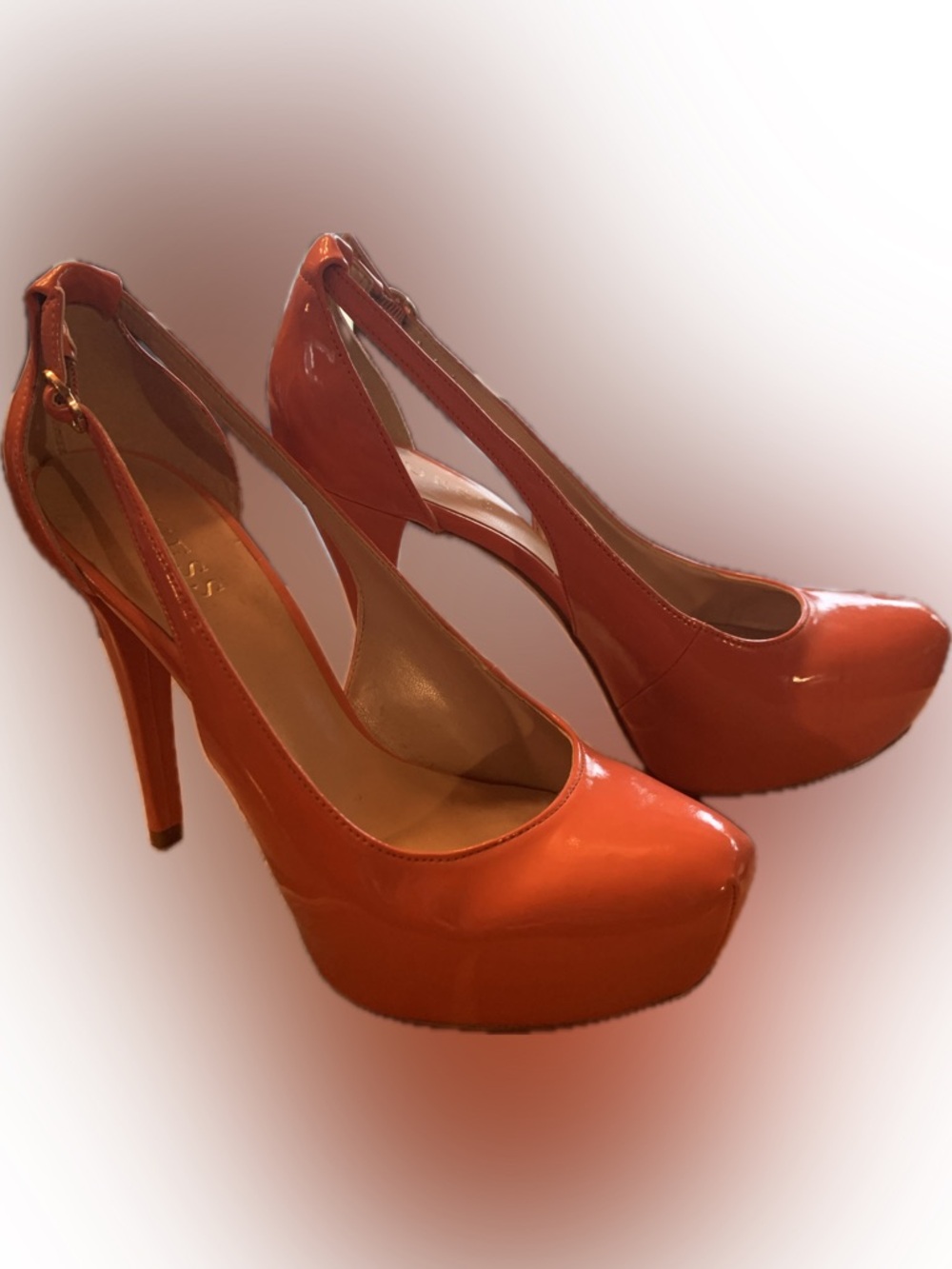 Guess Women’s Orange Patent Platform Slingback Style Pumps size 8